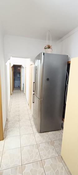 Inchiriez apartament 3 camere, Cartier Calarasi IV - 8