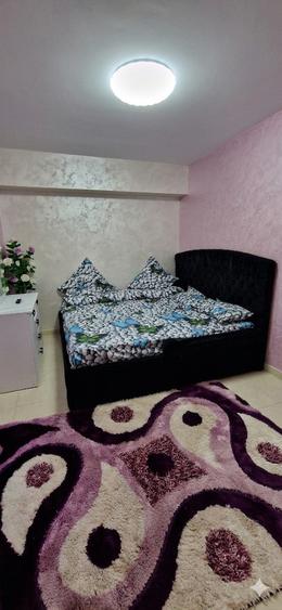 Apartament cu 3 camere decomandat, mobilat în Cug