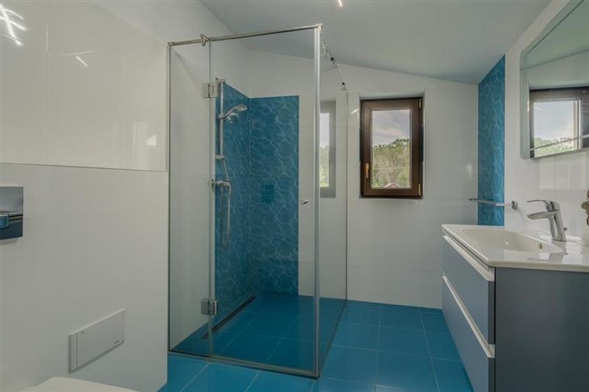 LAGUNA VERDE,VILA ,7 CAMERE,498 MP,TEREN 1000 MP,LANGA LAC SI PADURE - 36