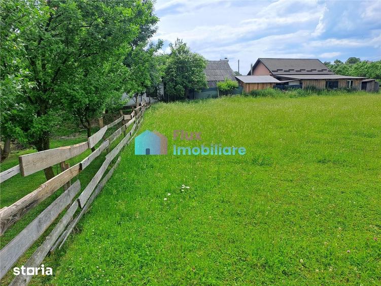 Casă cu 2 camere cu Teren 3743 Mp în Mălini