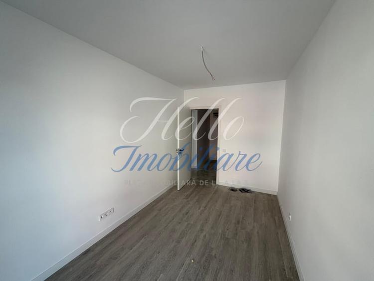 Apartament cu 3 camere decomandat în Florești