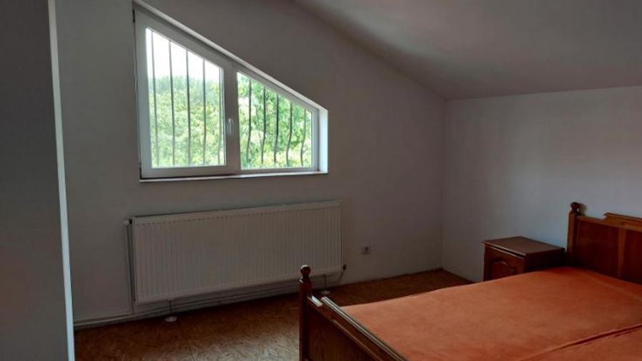 Casă cu 6 camere în Nanov - 7