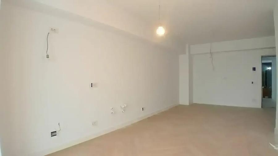 Apartament cu 3 camere semidecomandat în Unirii