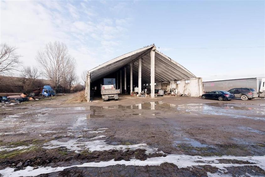 Spațiu industrial, de 1,483 mp, în Tileagd