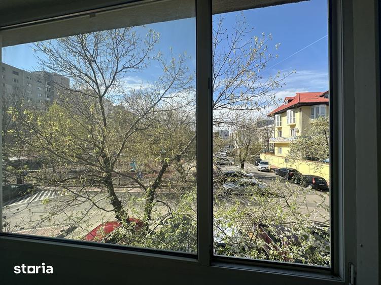 Apartament cu 2 camere semidecomandat, mobilat în Vitan