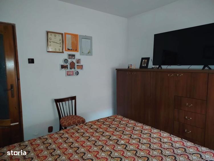 Apartament cu 3 camere decomandat în Lăpuș