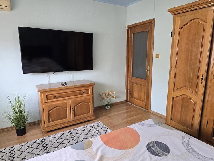 Apartament cu 4 camere decomandat în Vladimirescu
