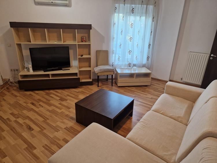Apartament cu 2 camere decomandat în Sânandrei