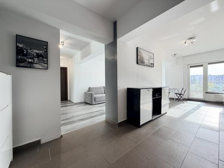 Apartament cu 2 camere semidecomandat, mobilat în Plopilor