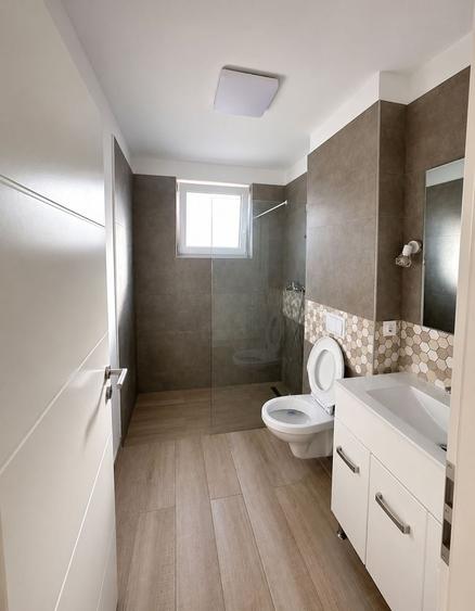 Apartament cu 2 camere semidecomandat în Moșnița Nouă