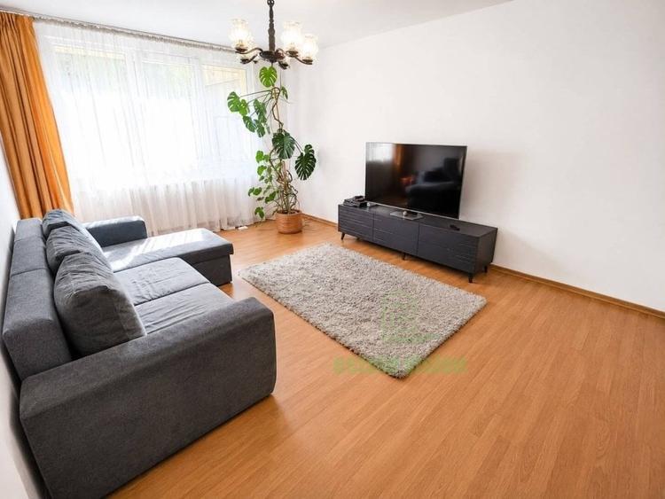 Apartament 3 camere, parter inalt cu  balcon, bloc reabilitat, langa metrou, Dru - 1