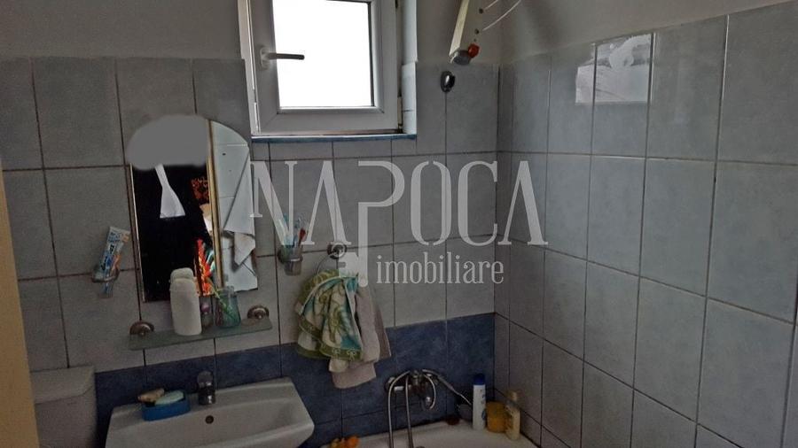 Casă individuală cu 5 camere cu Canalizare în Someșeni