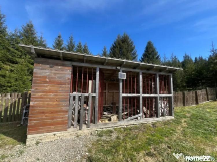 Casă cu 4 camere cu Teren 900 Mp în Comandău