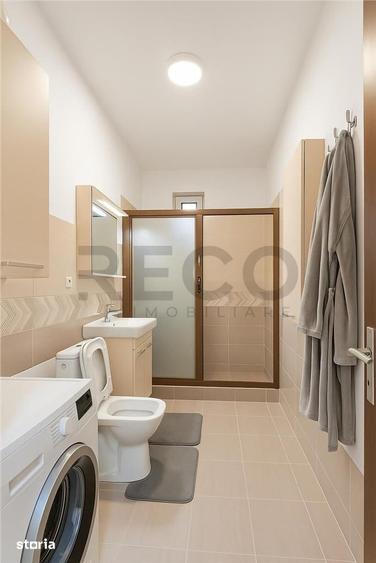 Apartament cu 3 camere semidecomandat în Decebal