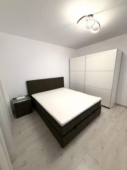 Apartament cu 3 camere în Dumbrăvița