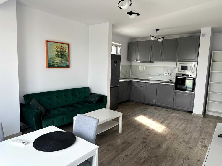 Apartament cu 2 camere decomandat în Aradului