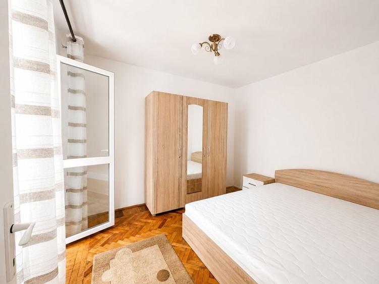 Apartament cu 2 camere decomandat în Cetate