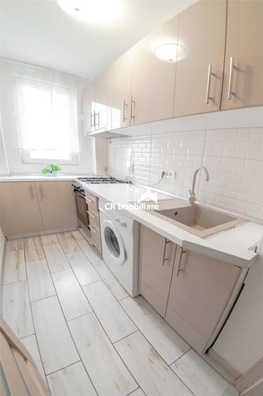 Apartament cu 3 camere semidecomandat în Eroii Revoluției
