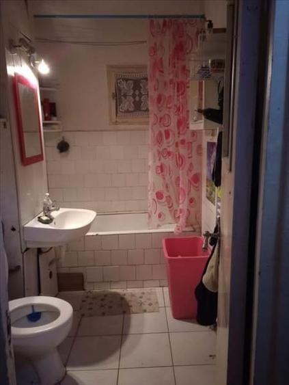 Apartament cu 3 camere decomandat în Răcădău