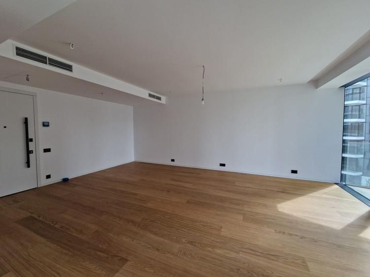 Apartament cu 3 camere decomandat, mobilat în Barbu Văcărescu