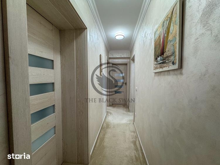Casă cu 5 camere cu Teren 1073 Mp în Podenii Noi