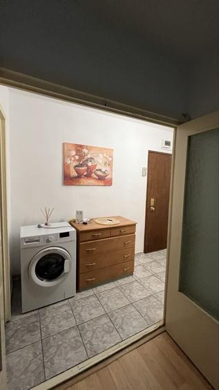 Garsonieră decomandată în Răcădău