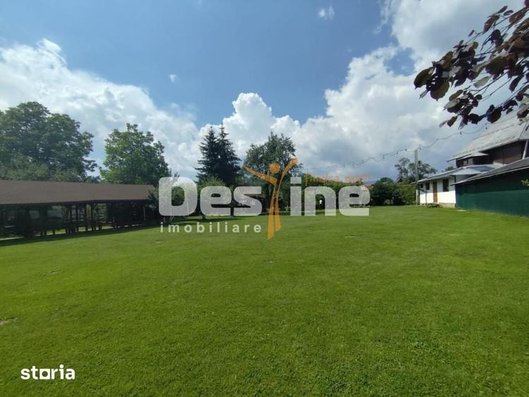 Spațiu comercial, de 450 mp, în Aluniș