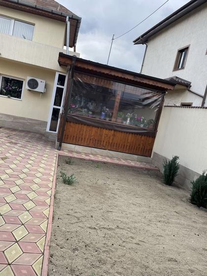 Casă cu 3 camere cu Teren 340 Mp în Central