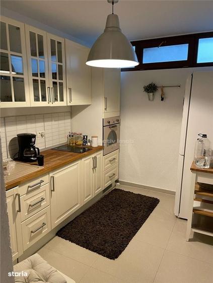 Casă cu 4 camere cu Teren 100 Mp în Valea Rosie