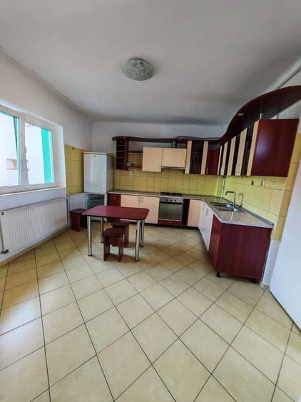 Apartament cu 2 camere decomandat în Griviței