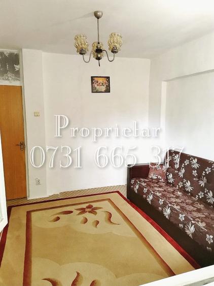 Apartament cu 3 camere semidecomandat în Tei
