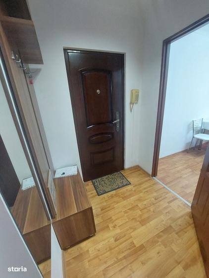 Apartament cu 3 camere decomandat în Decebal