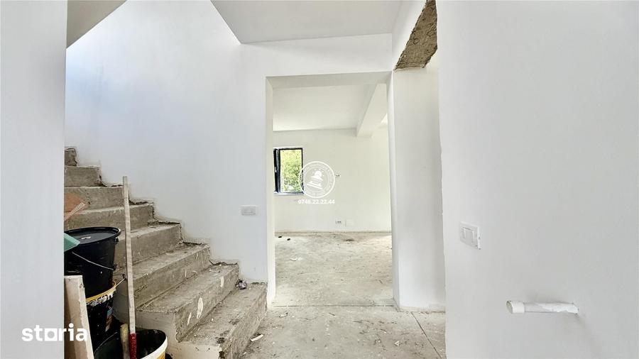 Casă cu 4 camere cu Teren 450 Mp în Central