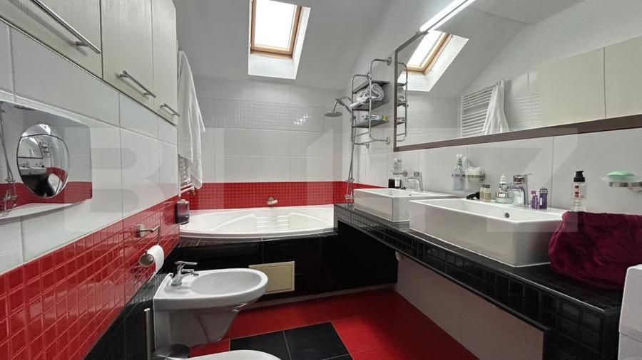 Apartament cu 3 camere, în curte privată - 6