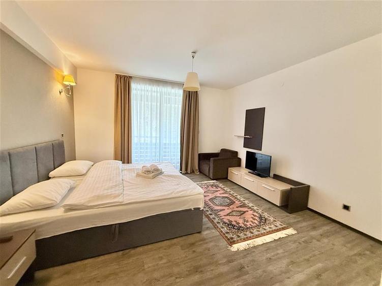 Apartament cu 3 camere decomandat, mobilat în Poiana Brașov