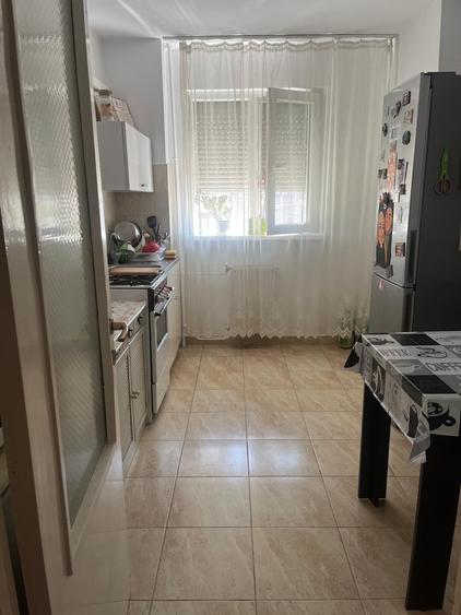 Apartament cu 2 camere decomandat în Nufărul