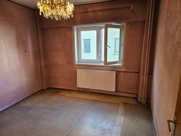 Vanzare 3 camere Mihalache-Pta 1Mai,1/4,decomandat,2 bai,balcon,liber,185000€ - 12
