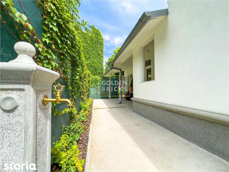 Casă cu 5 camere cu Teren 350 Mp în Unirii