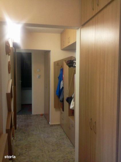 Apartament cu 3 camere decomandat în Dacia