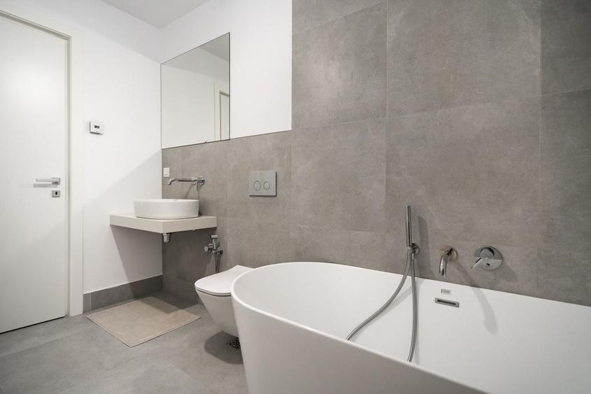 Apartament cu 2 camere semidecomandat, mobilat în Tunari