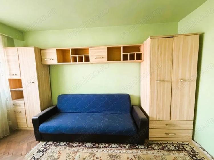 Apartament cu 3 camere decomandat în Nicolae Titulescu