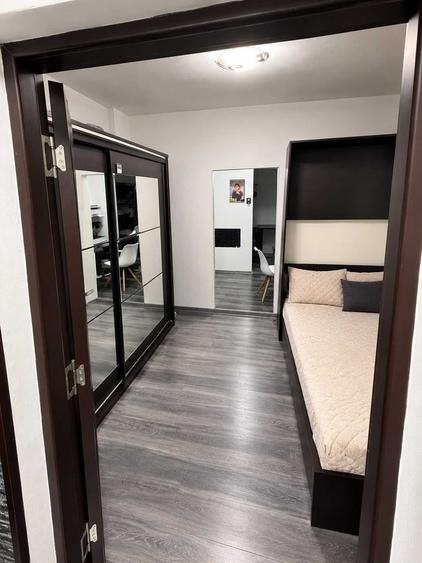 Casă cu 3 camere cu Teren 130 Mp în Dorobanți