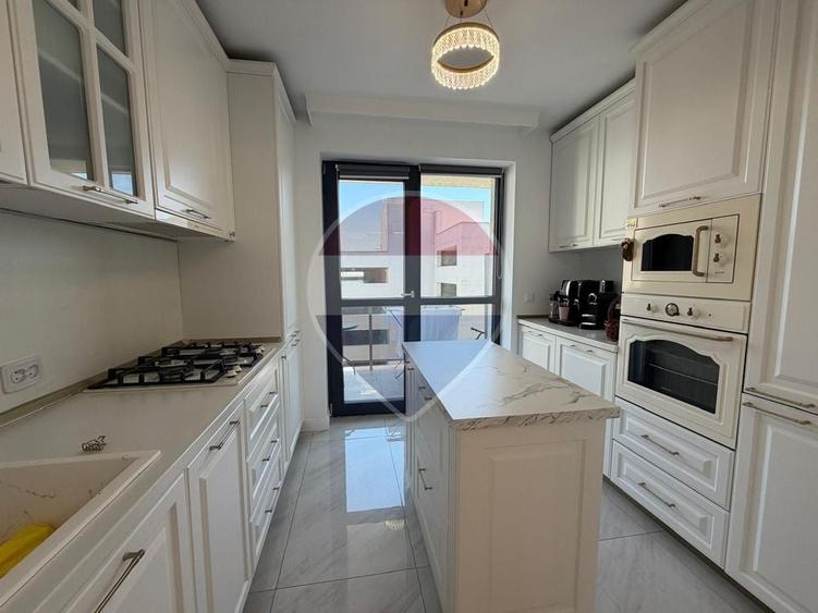 Apartament cu 3 camere semidecomandat, mobilat în Theodor Pallady