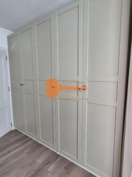 Apartament cu 2 camere semidecomandat, mobilat în 1 Mai