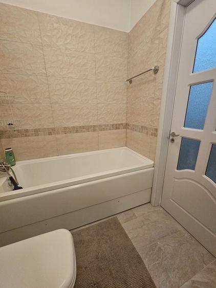 Apartament cu 2 camere semidecomandat, mobilat în Apărătorii Patriei