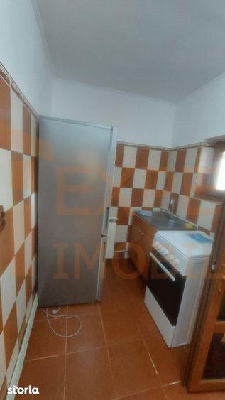 Casă cu 5 camere cu Canalizare în Tomis III