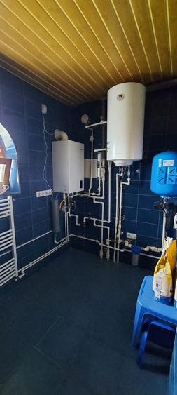 Casă individuală cu 6 camere cu Garaj în Exterior Est