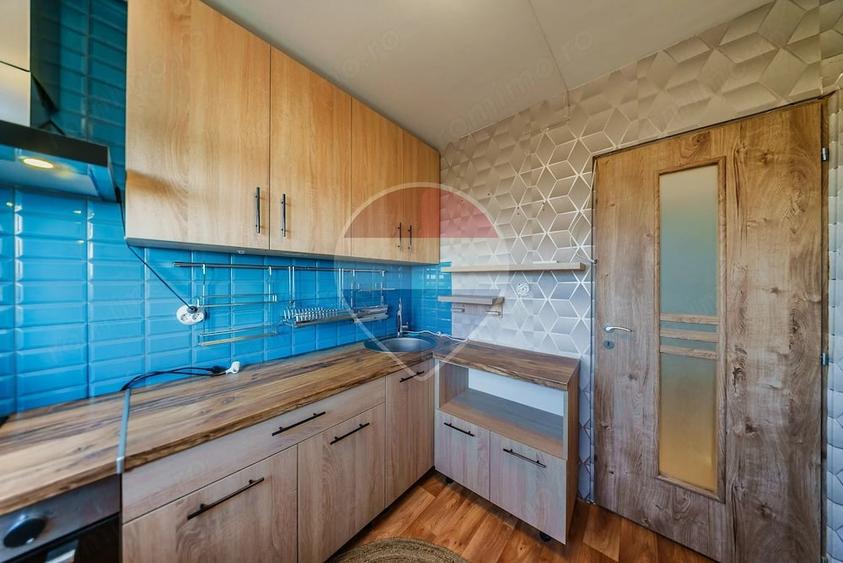 Apartament cu 2 camere decomandat în Romanilor