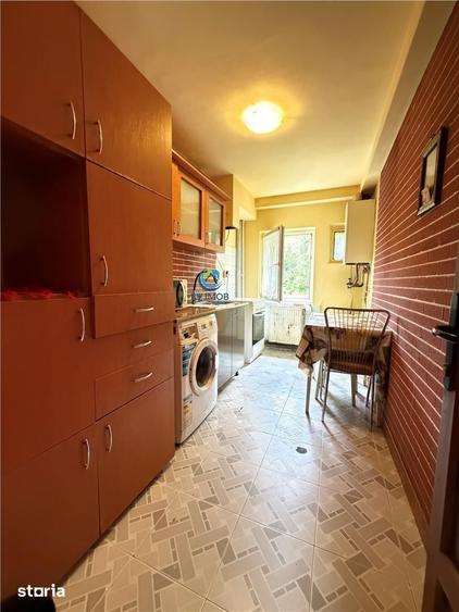 Apartament cu 2 camere decomandat în Valea Cetății