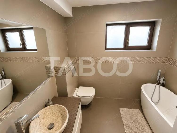 Casă cu 4 camere cu Teren 220 Mp în Central